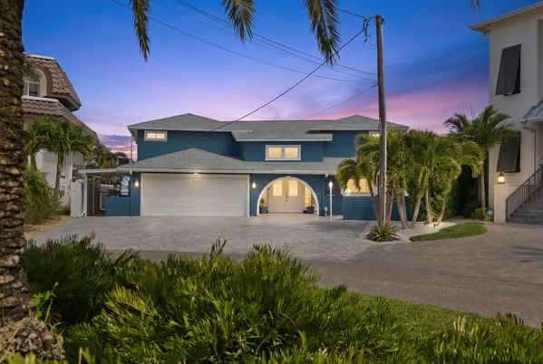 $2,200,000 | 16123 6th Street East, Redington Beach, FL 33708