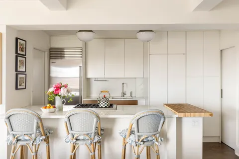 $1,925,000 | 200 East 16th Street, Unit 14C | Gramercy