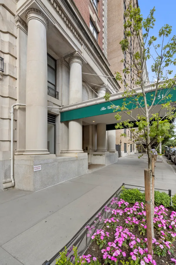 $495,000 | 51 West 81st Street, Unit 2E | Upper West Side
