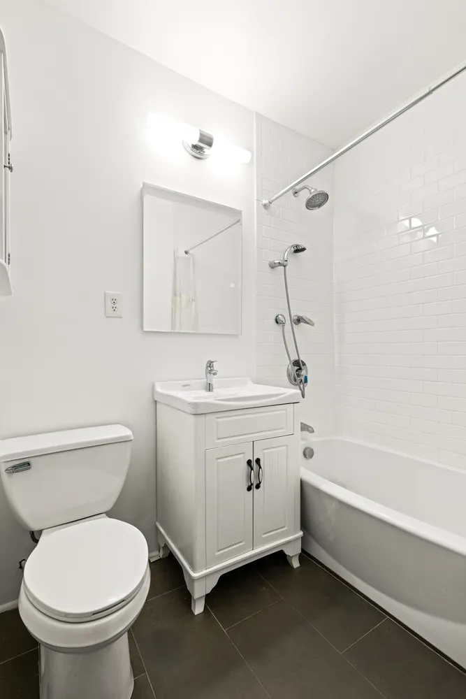 $4,275 | 130 Water Street, Unit 3K | Financial District