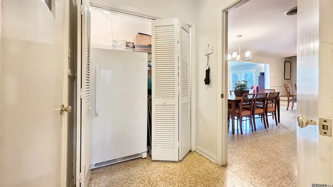 $549,900 | 5929 Menlo Drive, Baton Rouge, LA 70808