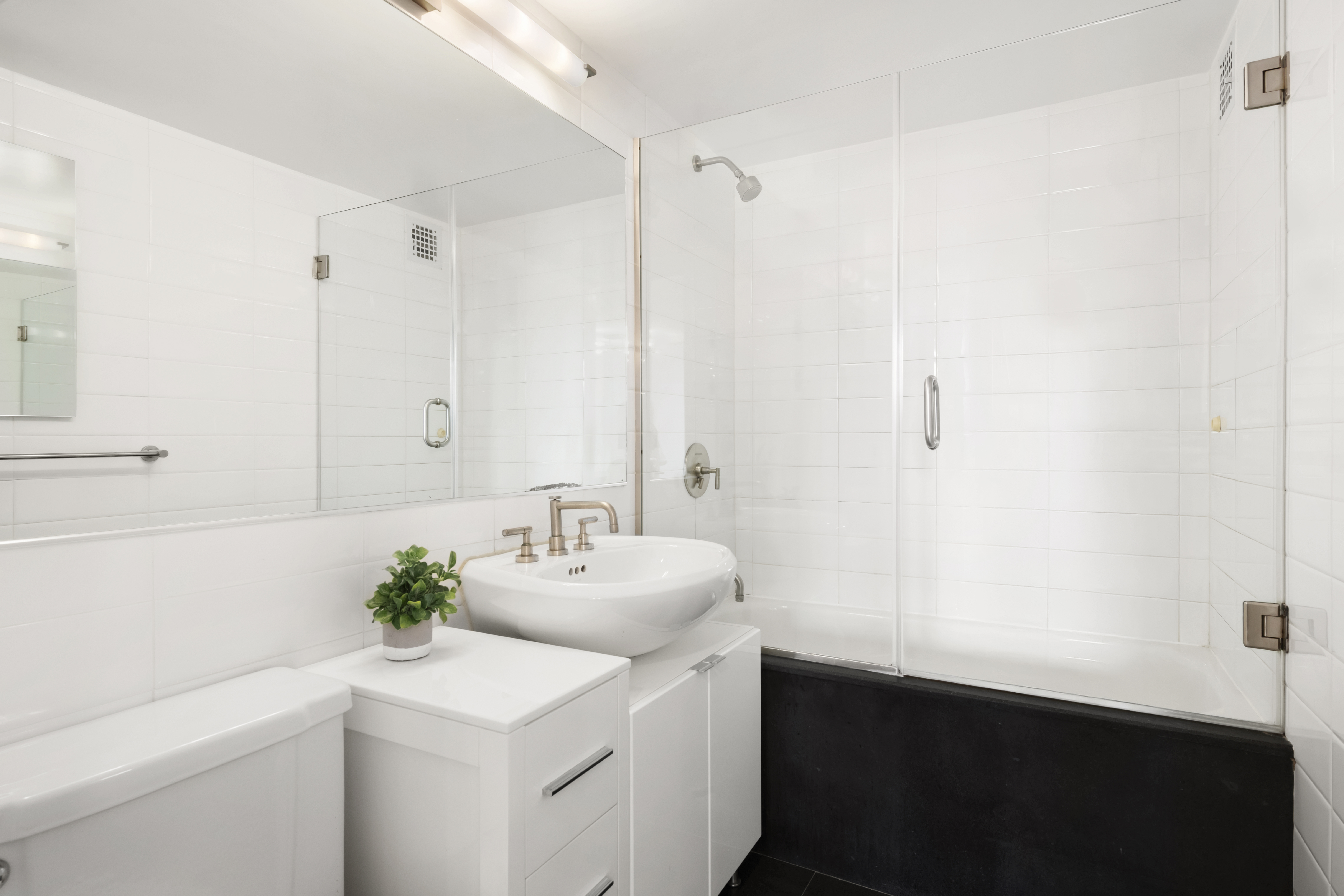 305 2nd Avenue, Unit 709 Manhattan, NY 10003 - Photo 6 of 8 Gallery Image 6
