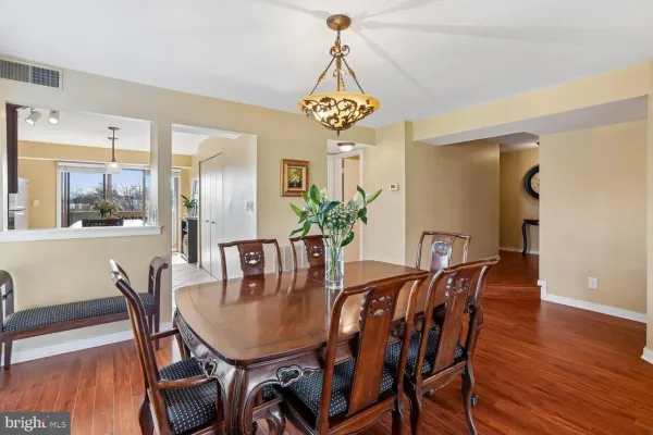 $595,000 | 2110 Chesapeake Harbour Drive East, Unit 101, Annapolis, MD 21403