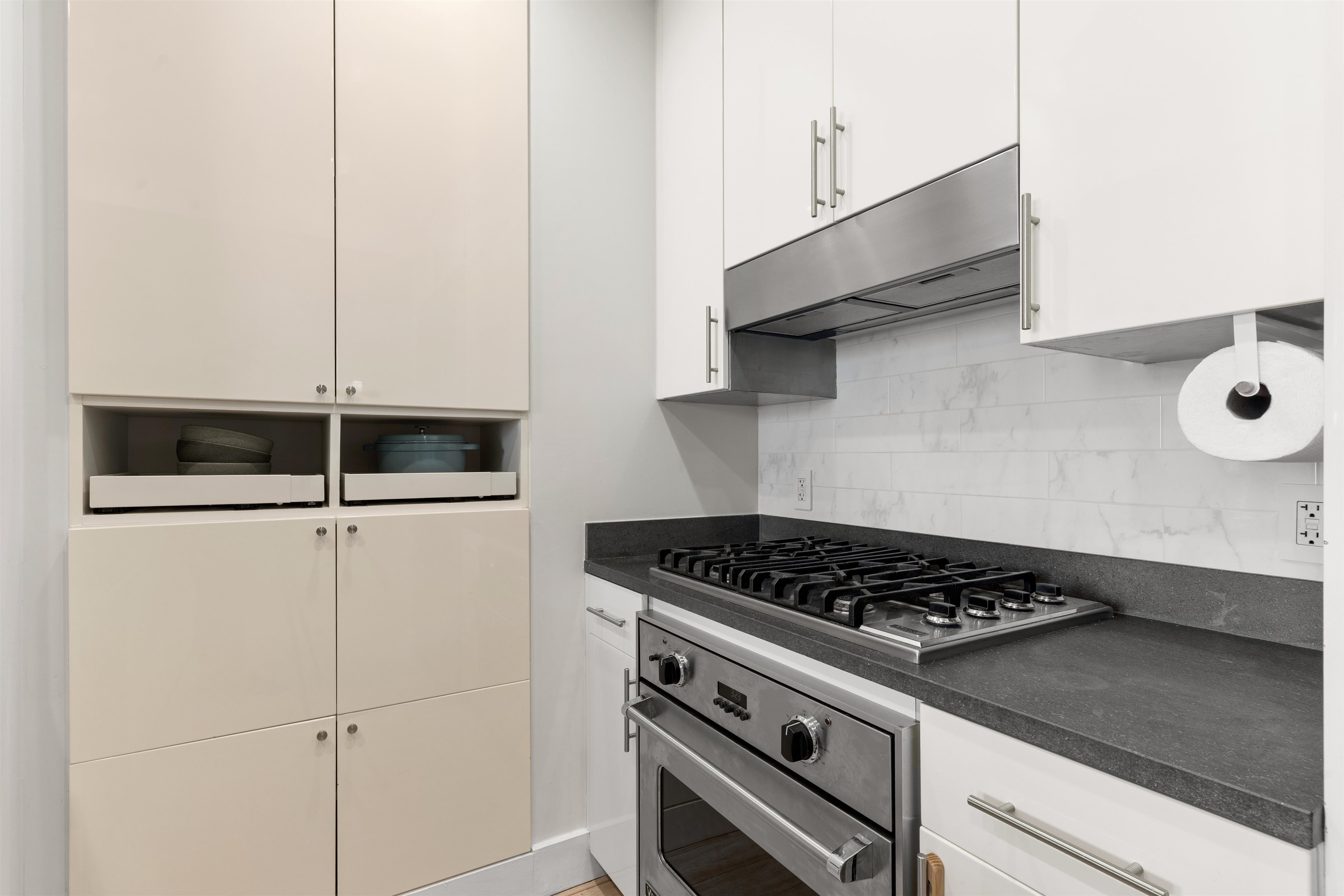1 Hanson Place, Unit 24E Brooklyn, NY 11243 - Photo 9 of 34