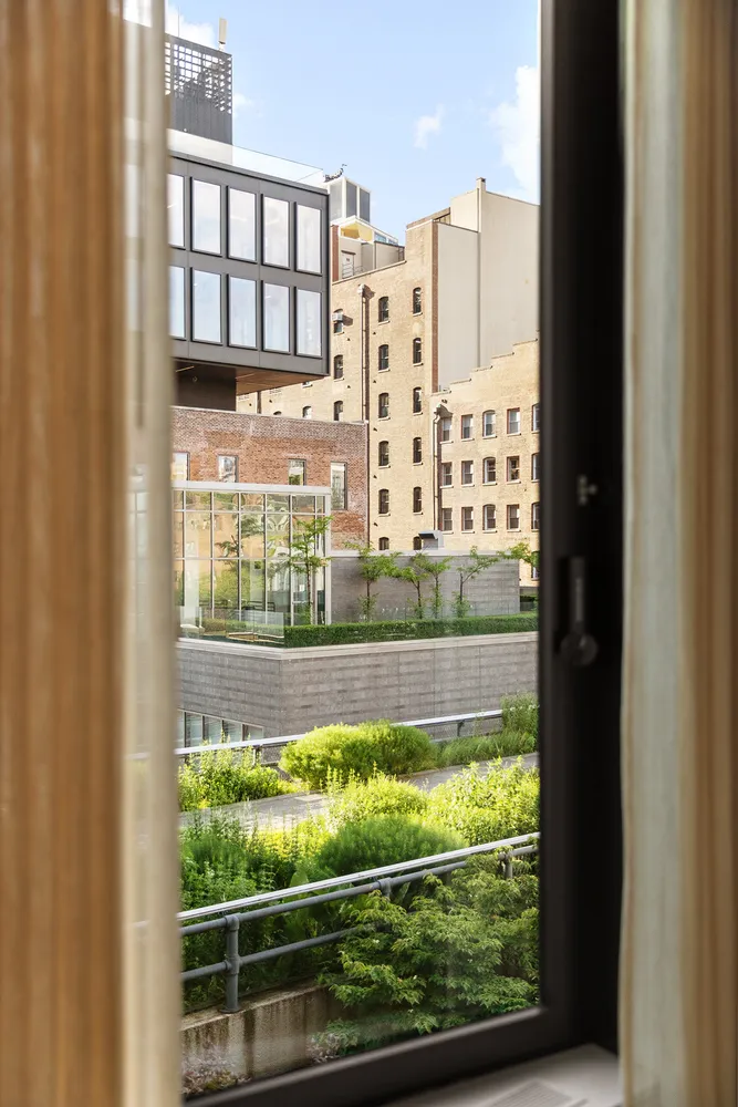 $3,950,000 | 505 West 19th Street, Unit 4C | Chelsea