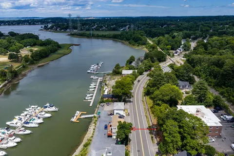 Contact Agent | 202 Commercial Street, Weymouth, MA 02188