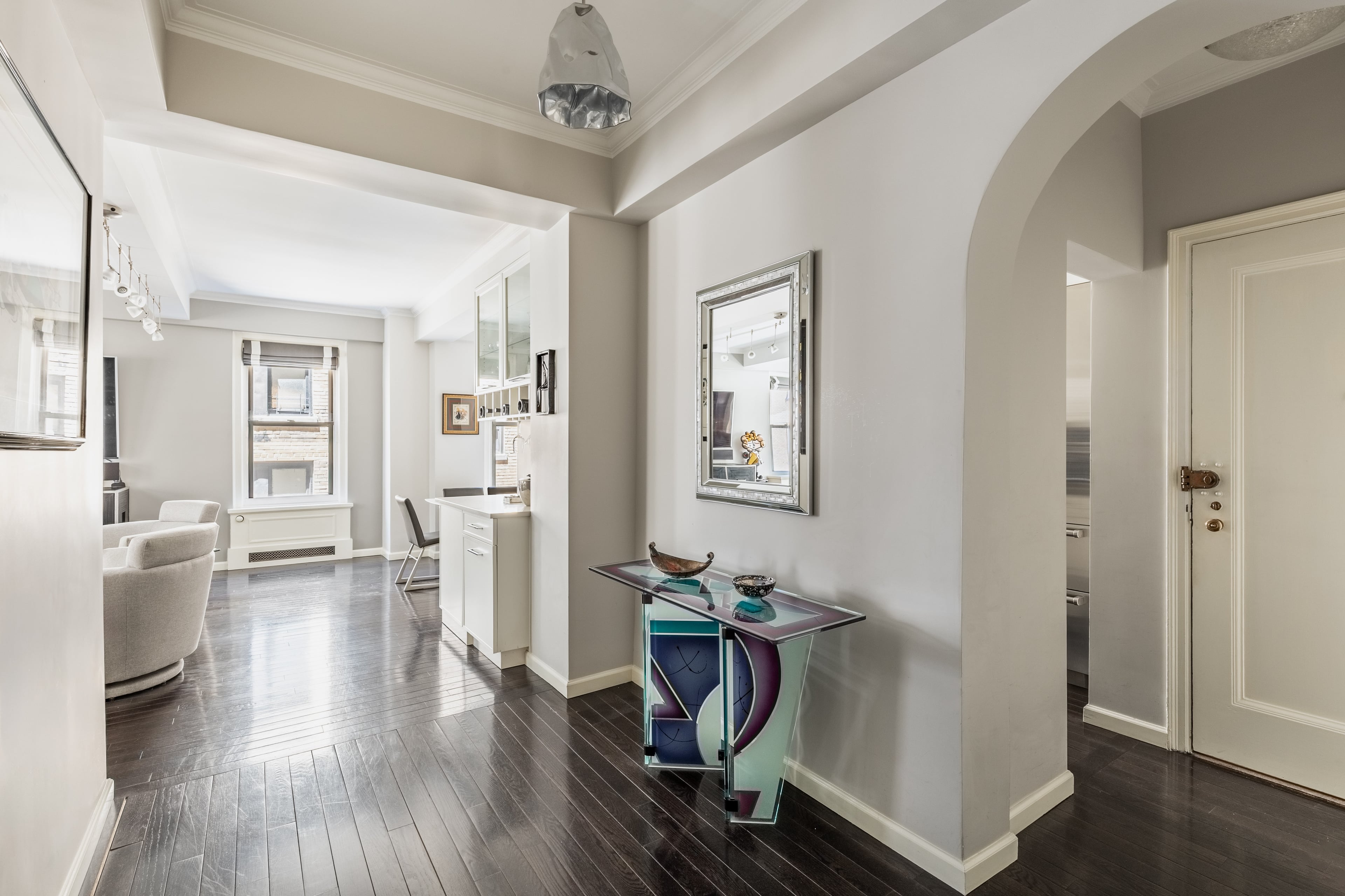 15 West 81st Street, Unit 8J Manhattan, NY 10024 - Photo 2 of 13