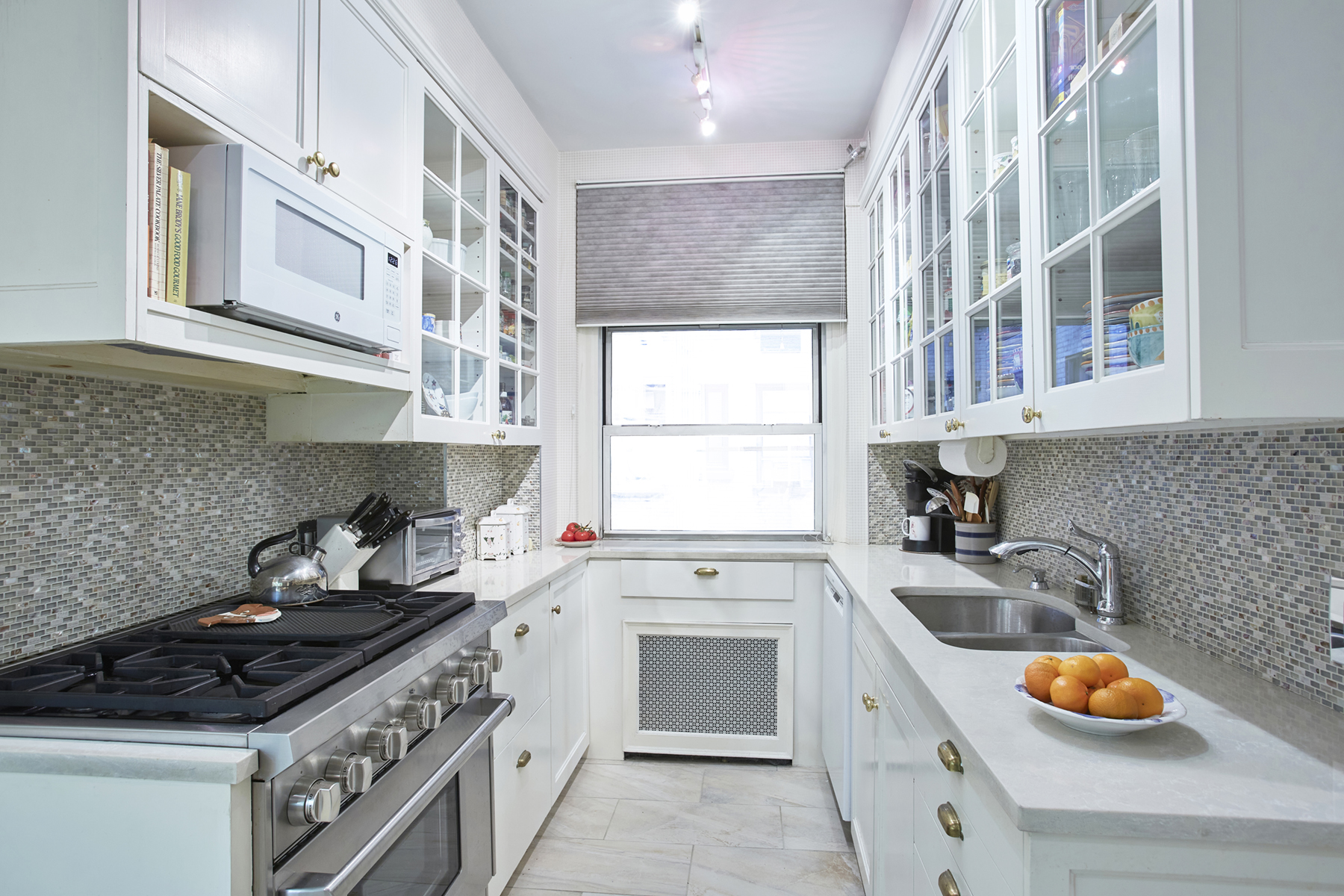 17 East 89th Street, Unit 3B Manhattan, NY 10128 - Photo 7 of 24