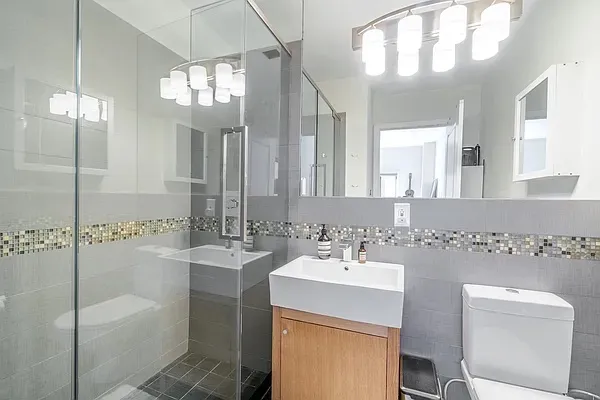 $4,900 | 585 6th Avenue, Unit 2A | Park Slope