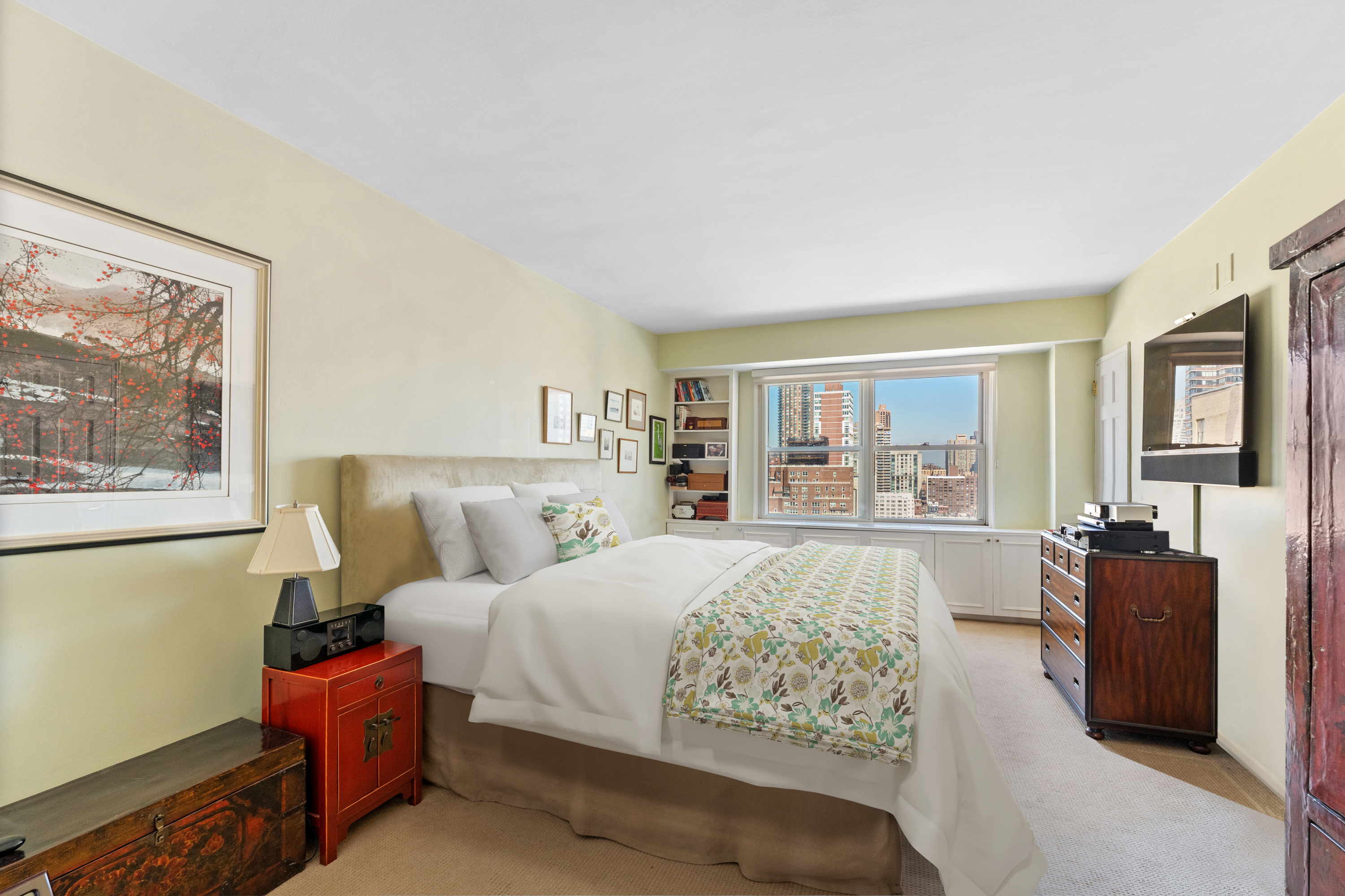 420 East 72nd Street, Unit 20B Manhattan, NY 10021 - Photo 6 of 10