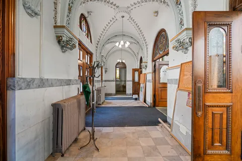 $300,000 | 21 State Street, Oil City, PA 16301