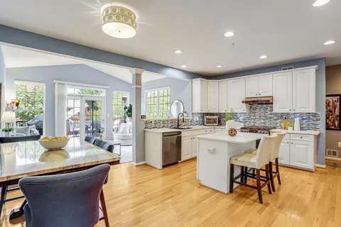 $1,100,000 | 18306 Aspen Dale Court, Boyds, MD 20841