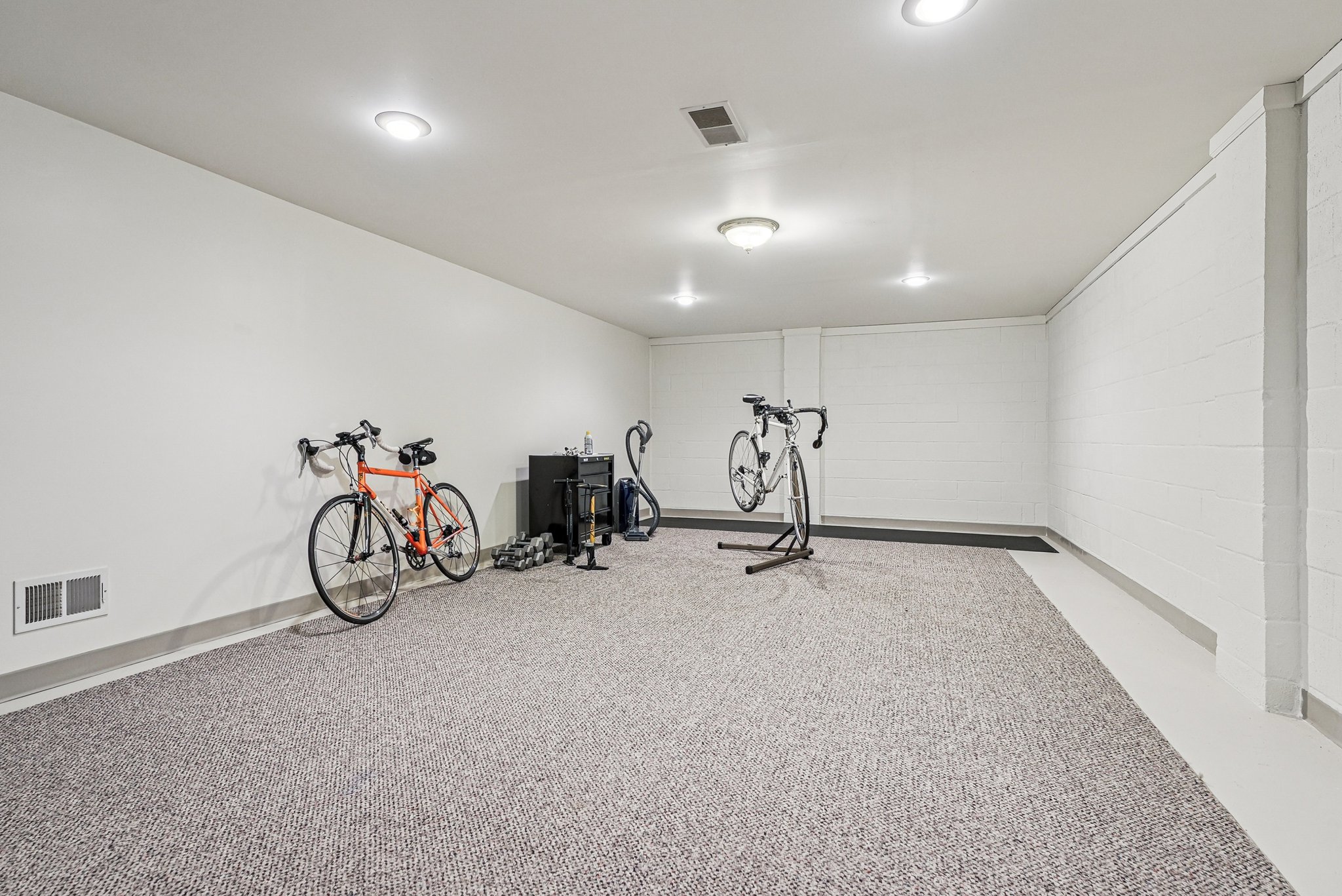 905 Kip Lane Neshanic Station, NJ 08853 - Photo 42 of 50