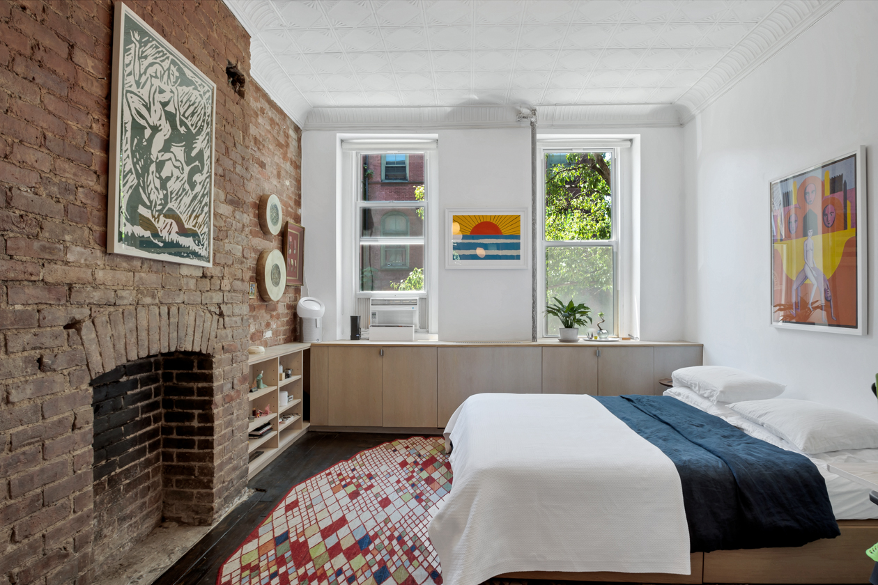 625 East 6th Street, Unit 2 Manhattan, NY 10009 - Photo 1 of 18