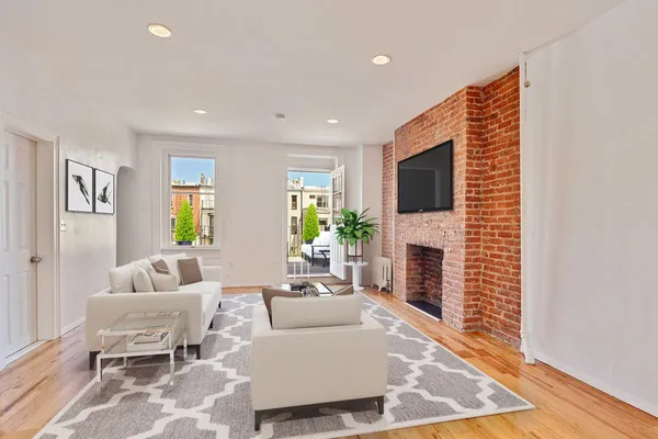 $4,500 | 269 Sackett Street, Unit 2 | Carroll Gardens