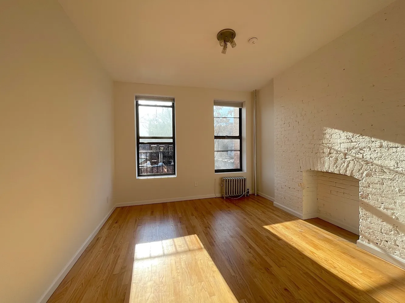 $3,600 | 30 Cornelia Street, Unit 14 | West Village