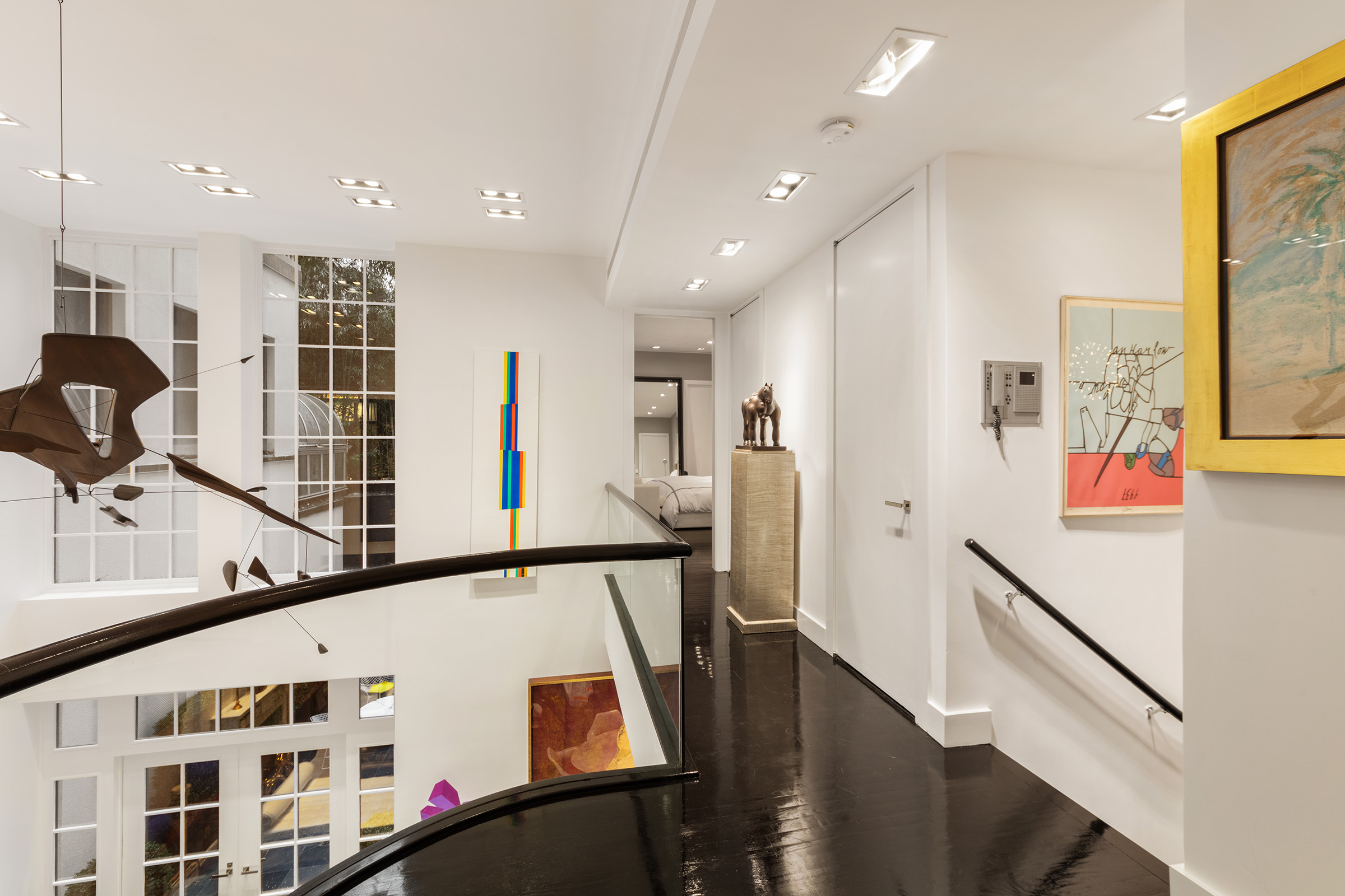 17 East 63rd Street, Unit 1 Manhattan, NY 10065 - Photo 3 of 17