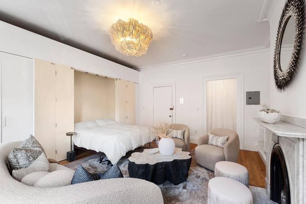 100 Charles Street, Unit 3 Boston, MA 02114 - Photo 3 of 7