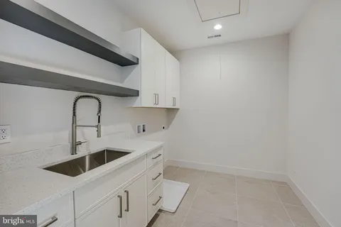 Contact Agent | 1608 Wrightson Drive, McLean, VA 22101
