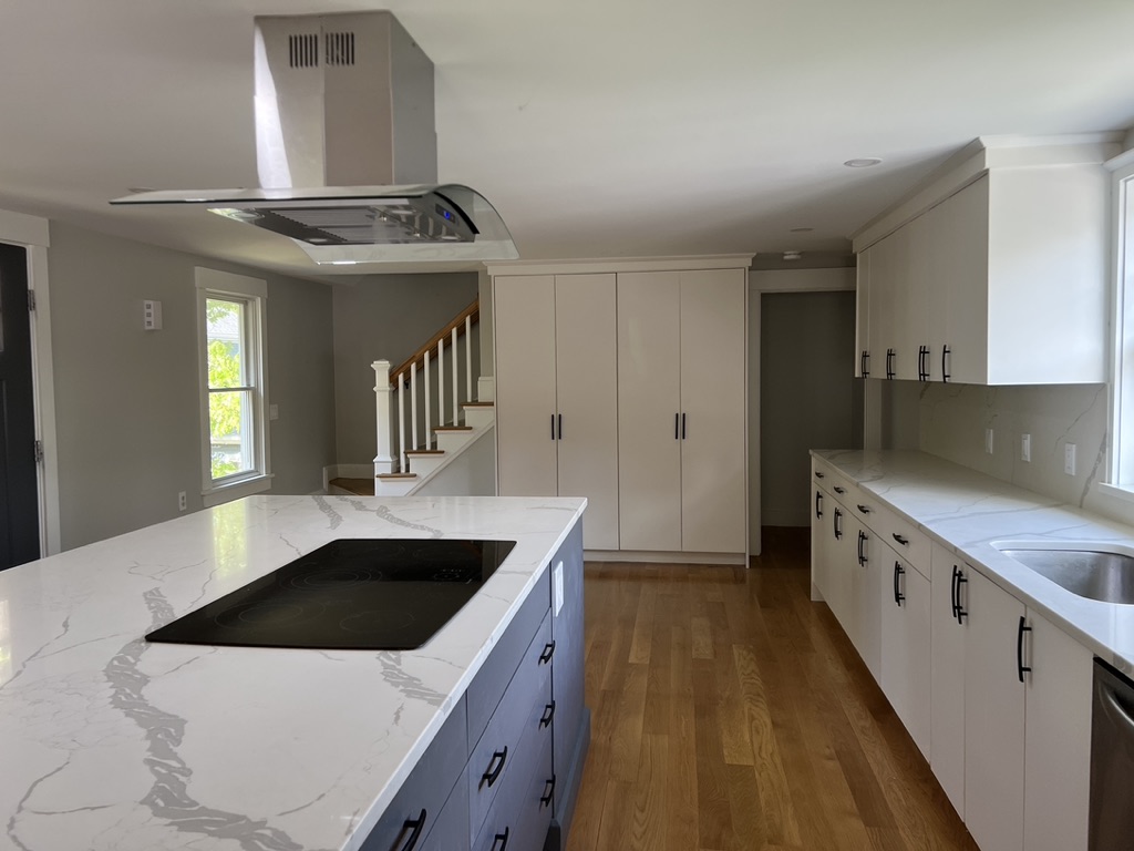 138 High Street Hingham, MA 02043 - Photo 4 of 19