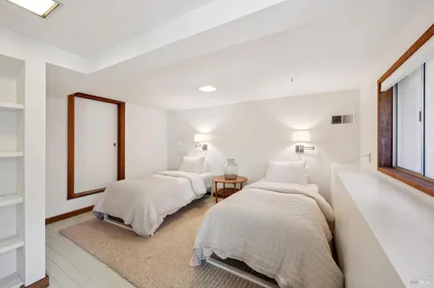 $3,680,000 | 40 Laurel Avenue, Stinson Beach, CA 94970