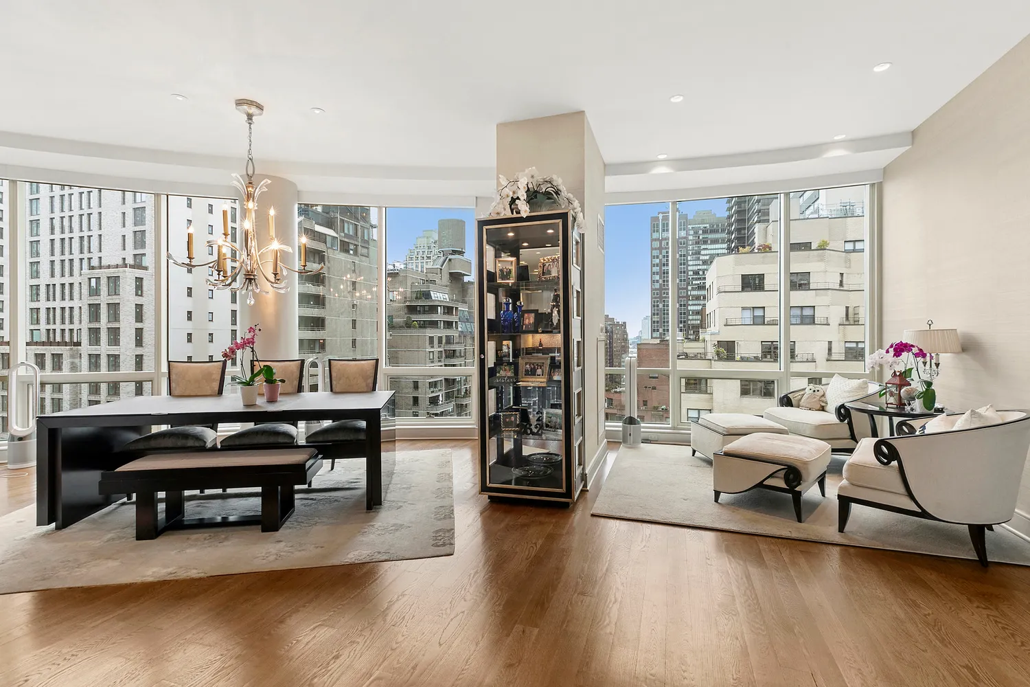 $2,995,000 | 250 East 49th Street, Unit 14CD | Midtown East