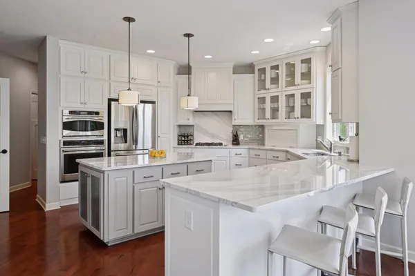 $1,100,000 | 6160 Ithaca Lane North, Plymouth, MN 55446