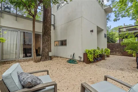 $642,000 | 2008 Riverview Street, Unit B, Austin, TX 78702