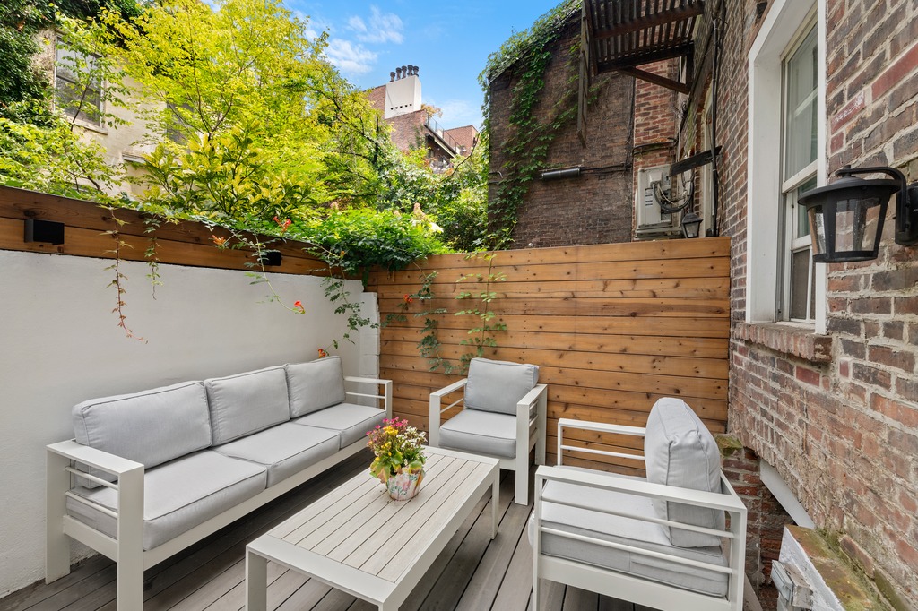 325 West 21st Street, Unit 4A Manhattan, NY 10011 - Photo 8 of 10