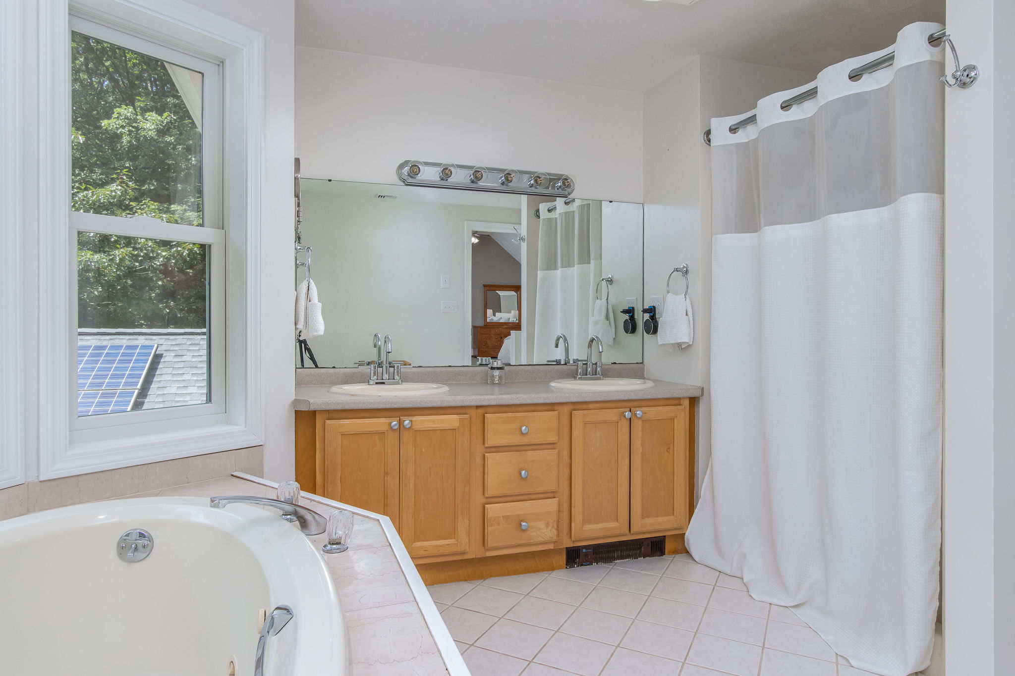 4 Upton Street Dunstable, MA 01827 - Photo 22 of 40
