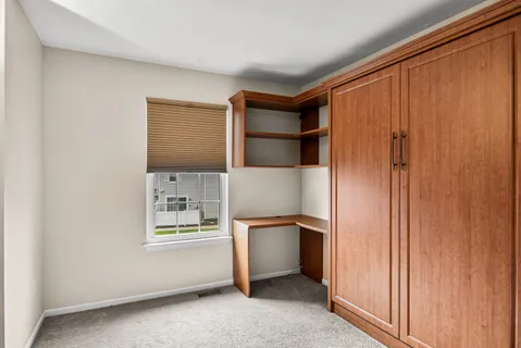 Contact Agent | 3704 Fenwick Lane, Mount Laurel, NJ 08054