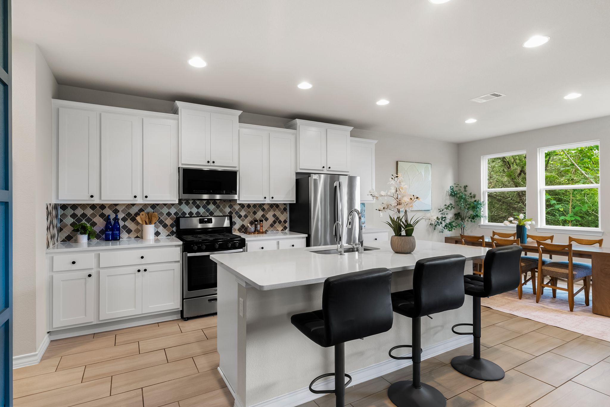 5105 Lemon Tree Path Austin, TX 78723 - Photo 3 of 41