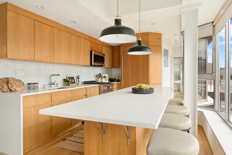 $2,499,000 | 142 North 1st Street, Unit PH | Williamsburg