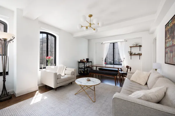 $1,300,000 | 201 West 16th Street, Unit 4B | Chelsea