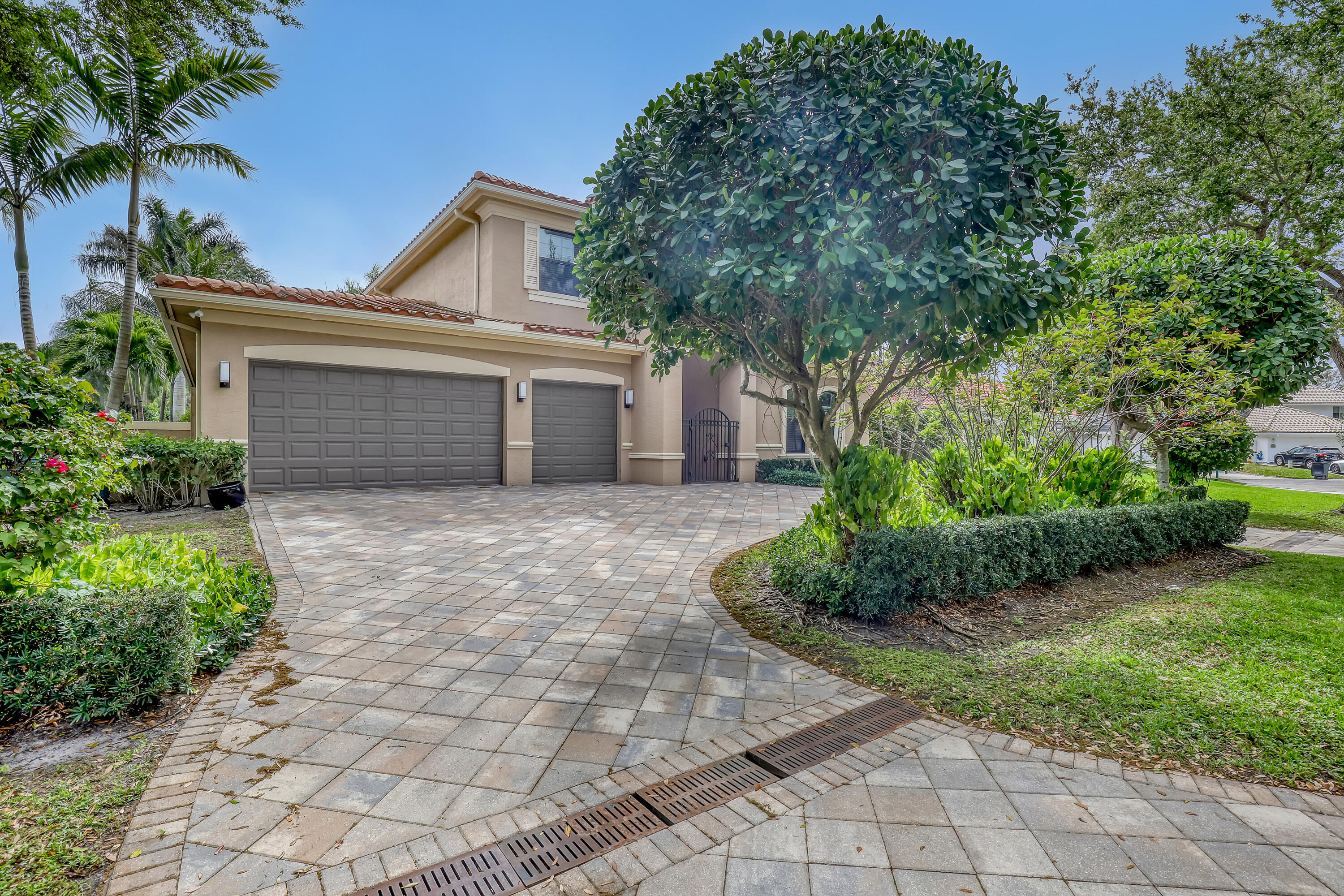 10 Kintyre Road Palm Beach Gardens, FL 33418 - Photo 3 of 60