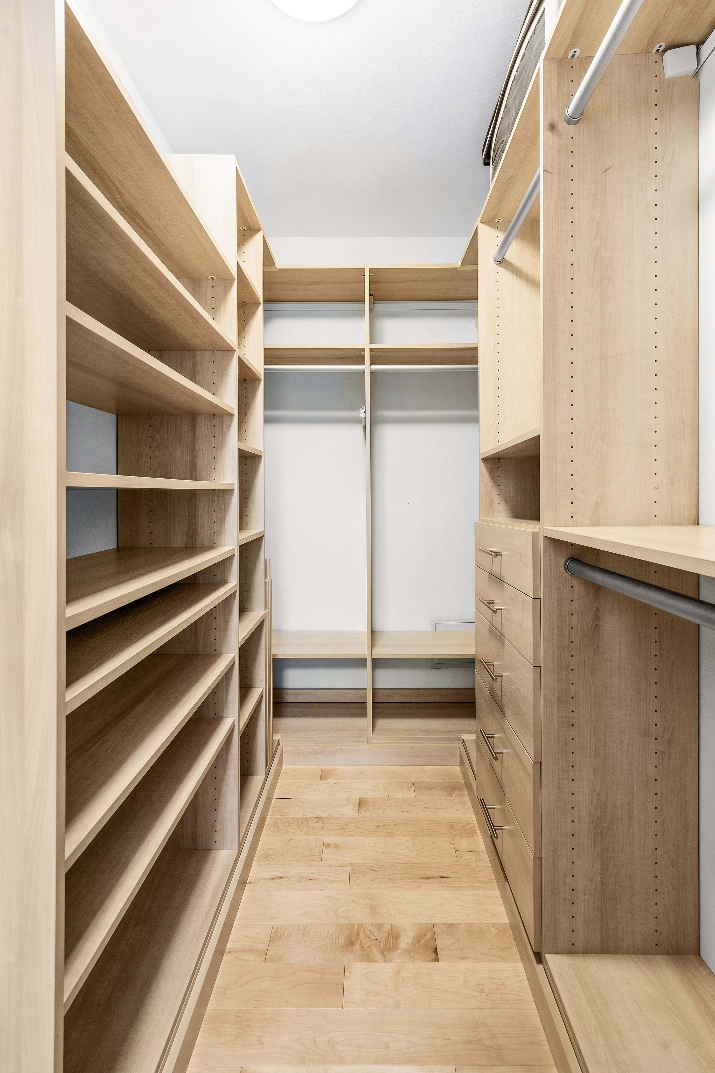 176 East 77th Street, Unit 7F Manhattan, NY 10075 - Photo 8 of 11