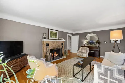 $3,050,000 | 4011 East 3rd Avenue, Napa, CA 94558