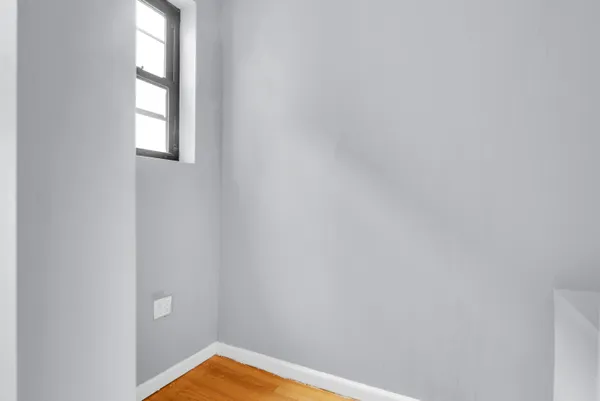 a view of empty room with window