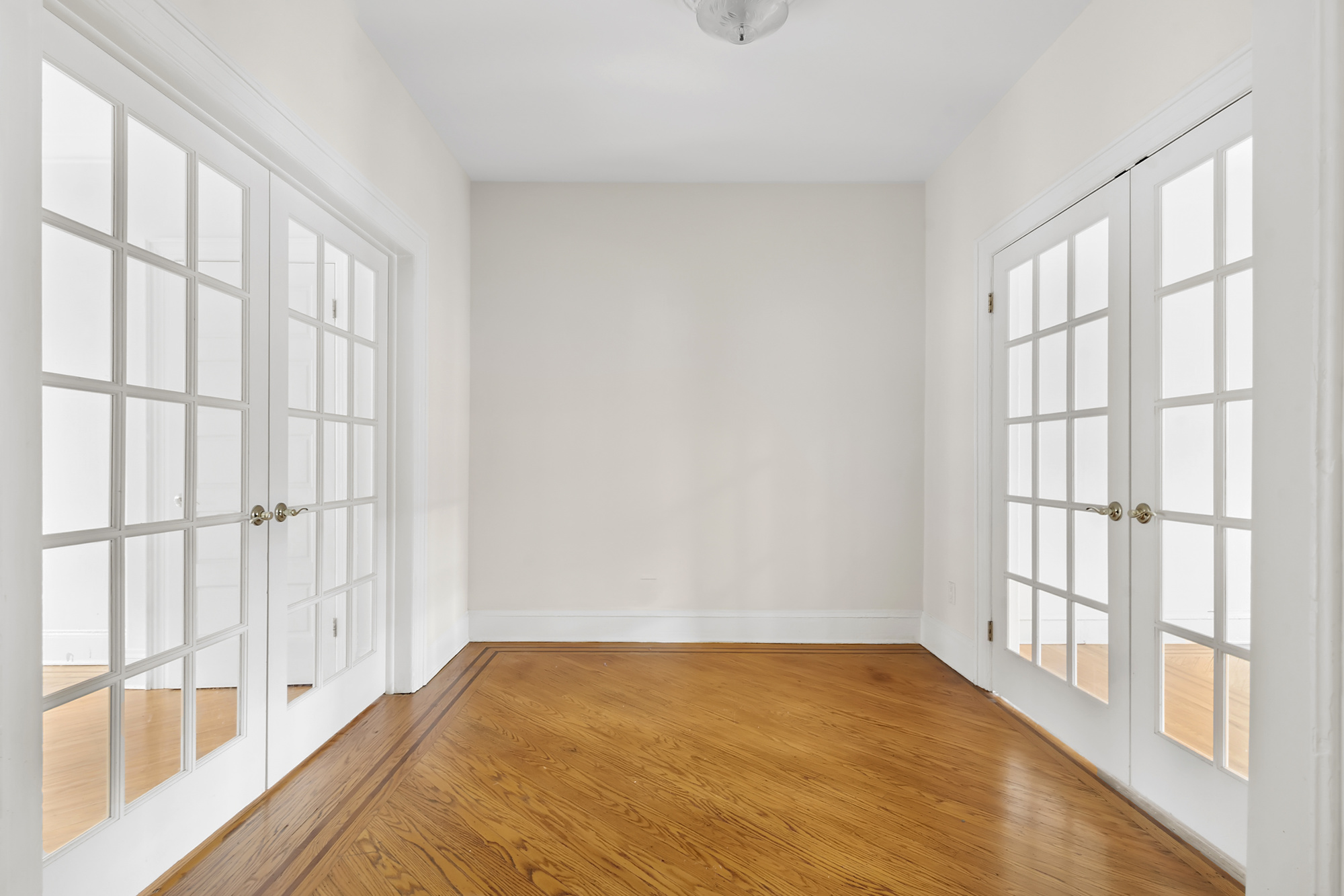 386 East 16th Street, Unit 2 Brooklyn, NY 11226 - Photo 4 of 9