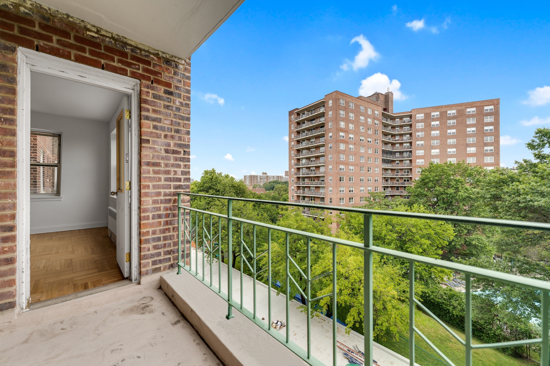 3750 Hudson Manor Terrace, Unit 5BE Bronx, NY 10463 - Photo 8 of 15