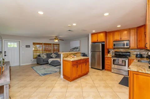 $500,000 | 1183 Southeast 1st Way, Deerfield Beach, FL 33441