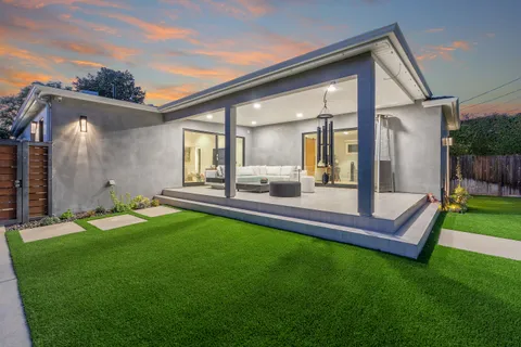 $1,895,000 | 4518 Varna Avenue, Sherman Oaks, CA 91423