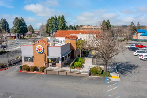 $2,490,000 | 5304 Old Redwood Highway North, Petaluma, CA 94954