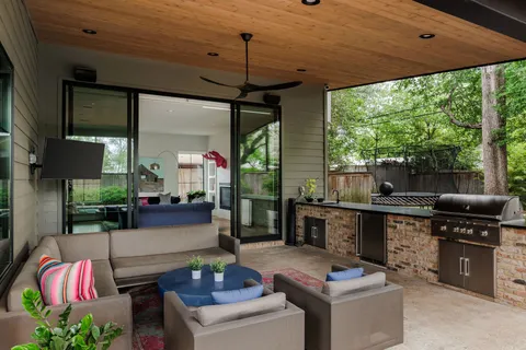 $2,795,000 | 2311 Westoak Drive, Austin, TX 78704