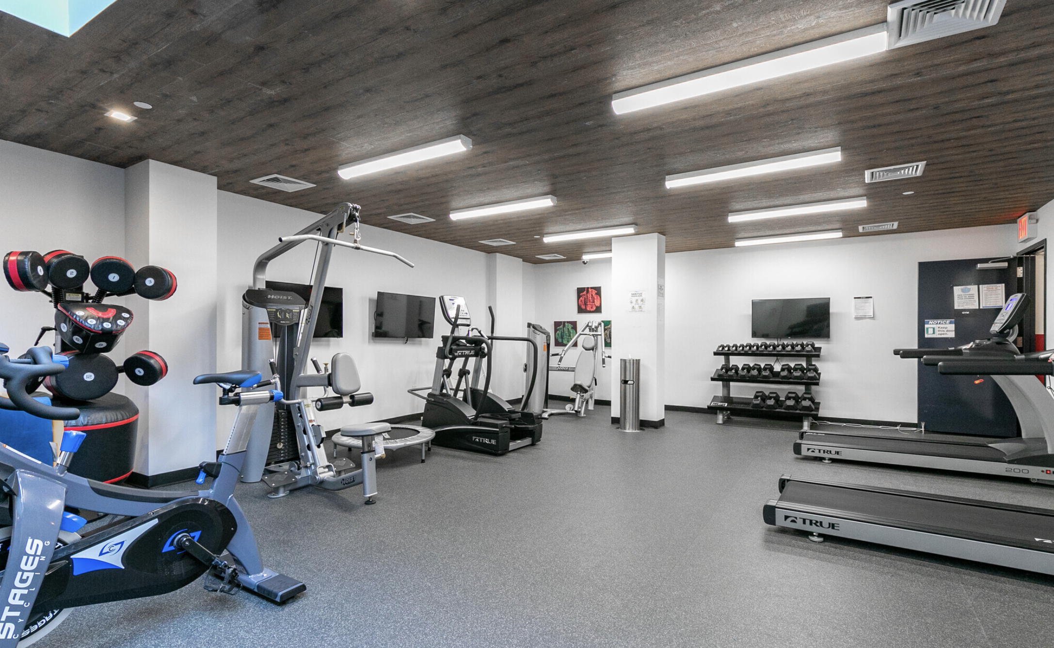 264 Webster Avenue, Unit PH811 Brooklyn, NY 11230 - Photo 11 of 14 a view of a room with gym equipment