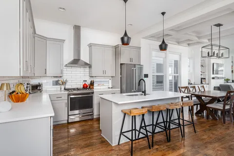 $899,000 | 5216 Illinois Avenue, Nashville, TN 37209