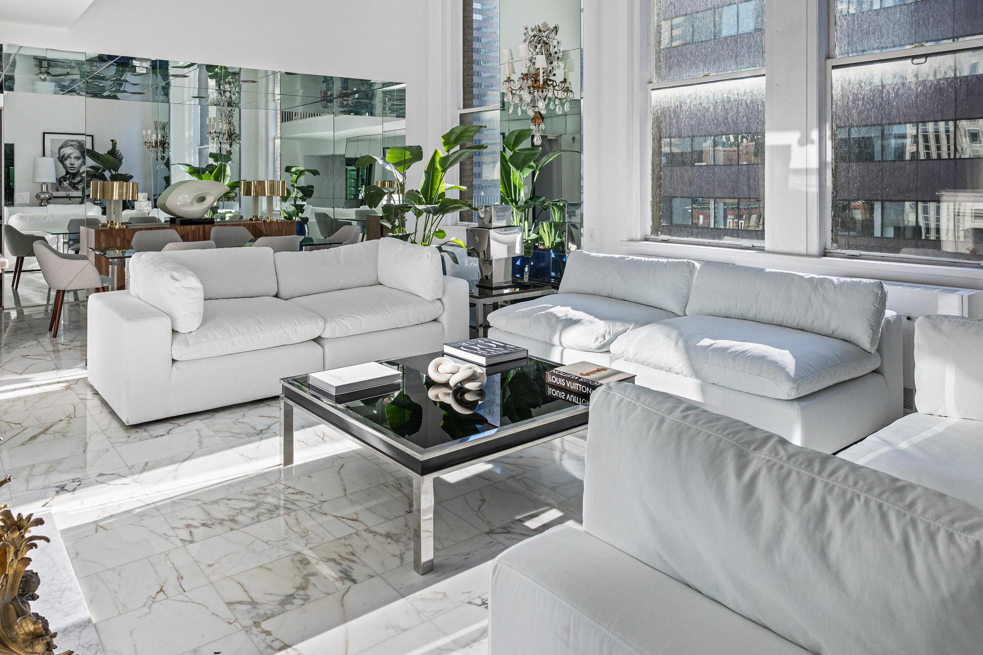 111 East 56th Street, Unit 2100 Manhattan, NY 10022 - Photo 2 of 45
