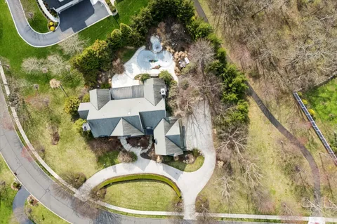 $2,695,000 | 909 North Penn Oak Road, Lower Gwynedd, PA 19002
