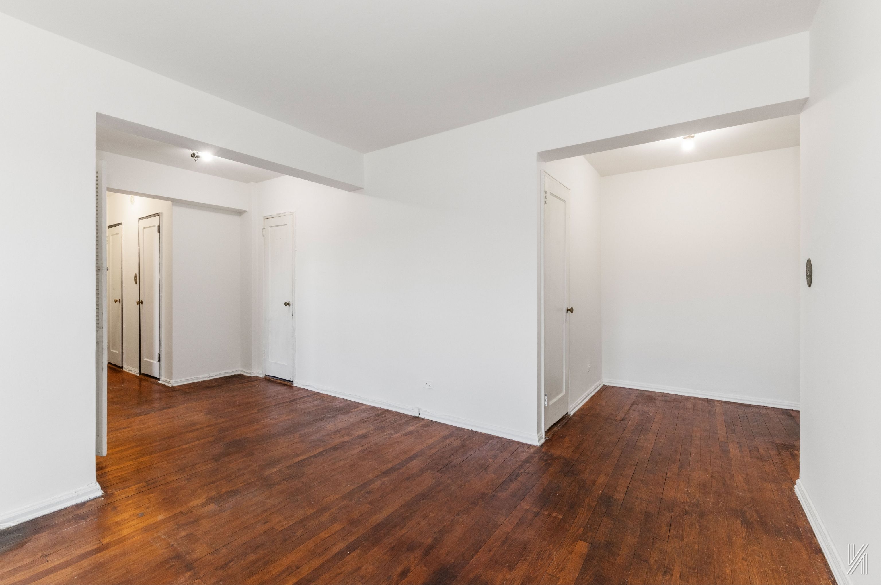 88-01 35th Avenue, Unit 6B Queens, NY 11372 - Photo 5 of 20