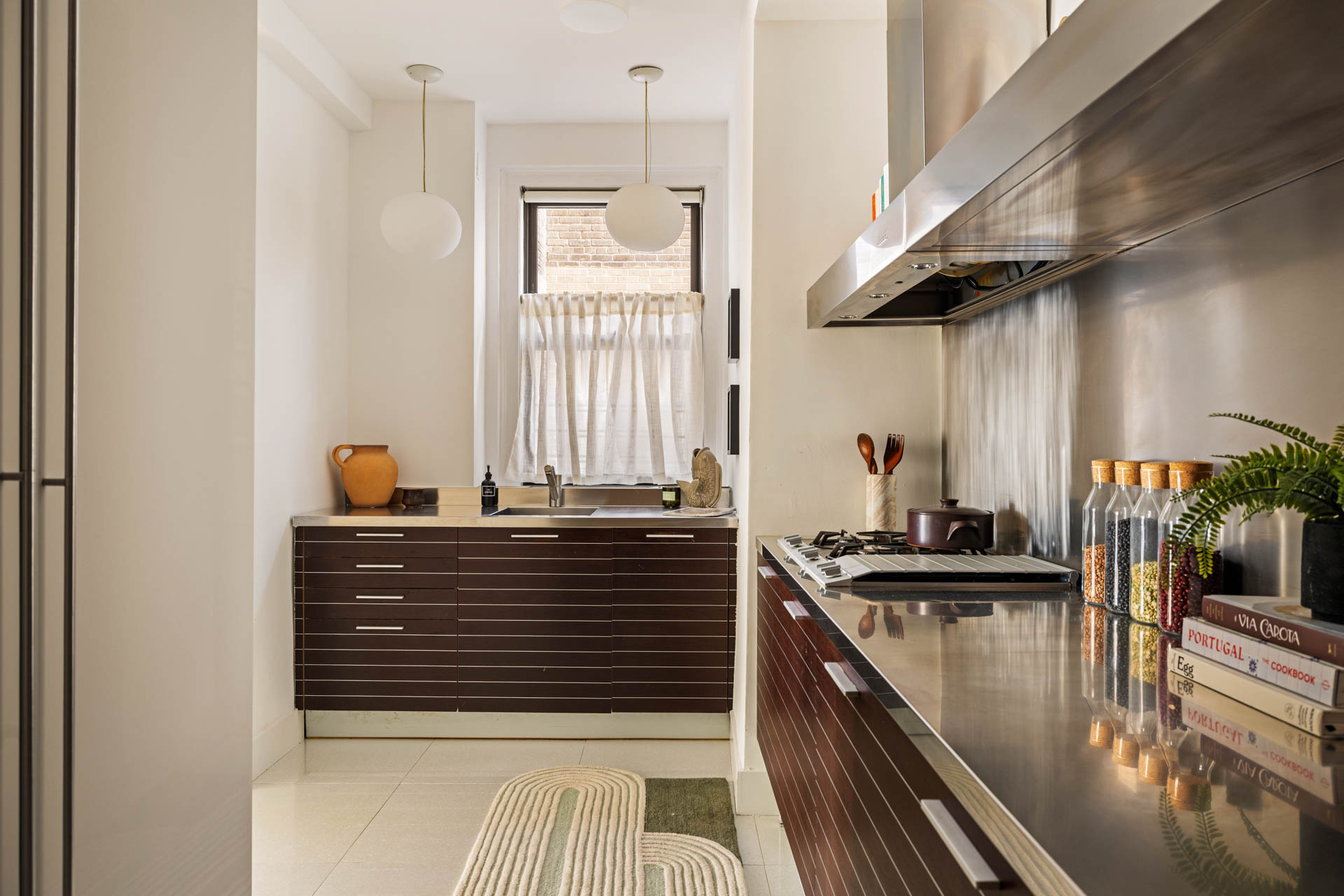 161 West 75th Street, Unit 13E Manhattan, NY 10023 - Photo 7 of 14